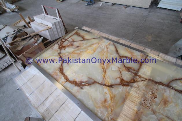 BACKLIT ONYX TABLES DINNG TABLE COFFEE