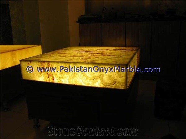 BACKLIT ONYX TABLES DINNG TABLE COFFEE