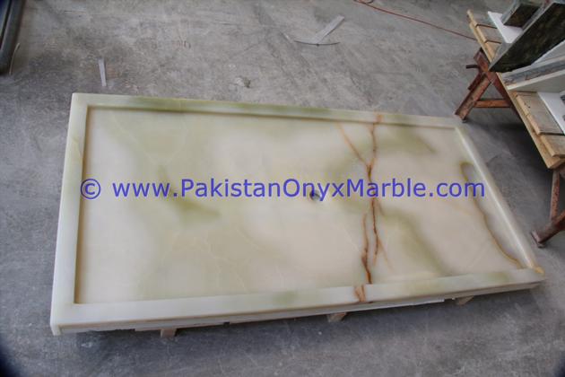 ONYX SHOWER TRAYS COLLECTION