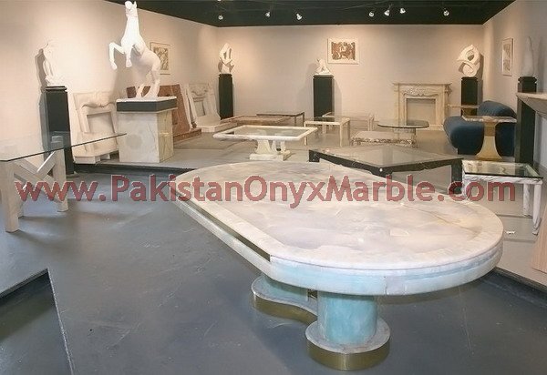 ONYX TABLES COLLECTION