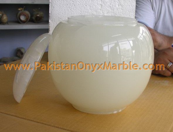 WHITE ONYX URNS