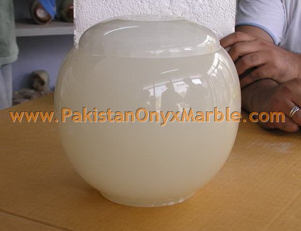 WHITE ONYX URNS