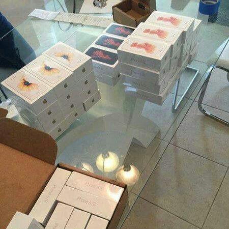 NEW IPHONES phones available for sales