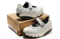 White Women's MBT Lami shoes L4