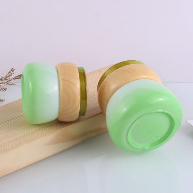 Fashionable Fancy 50Ml Green Cosmetic Glass Cream Jar With Wood Grain Cover