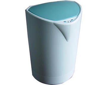Automatic trash can