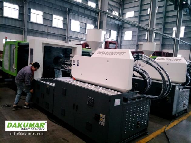 PET Injection Machine