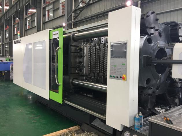PET Injection Machine