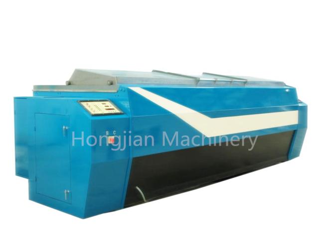 Etching machine for the embossing cylinder