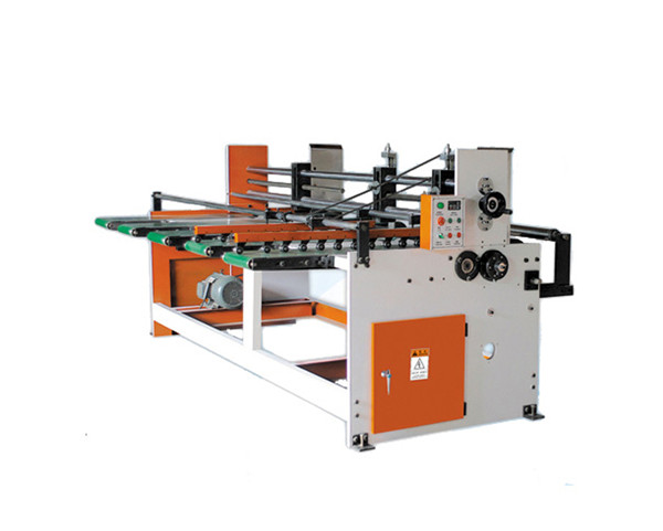Automatic cardboard feeding machine