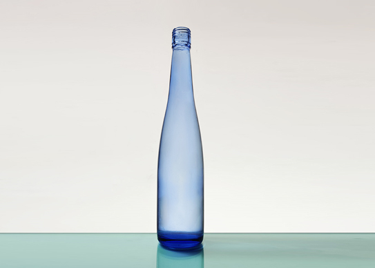 700ml Oval Vodka Bottle Solid Colored Glass Blue Spirits Bottle