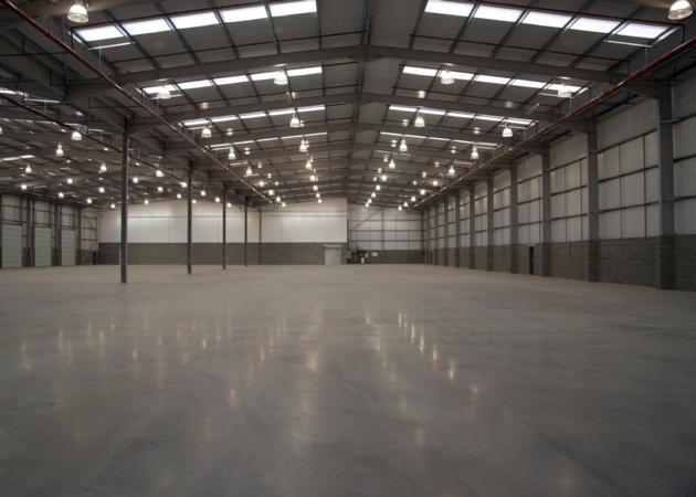 WAREHOUSE METAL STRUCTURE