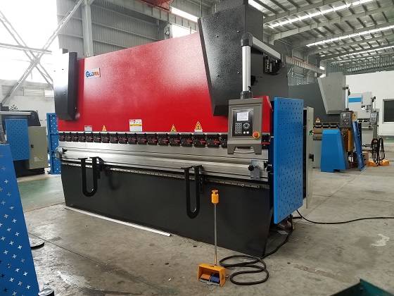 WC67K CNC Hydraulic Sheet Metal Press Brake Bender Machine With DA41s System