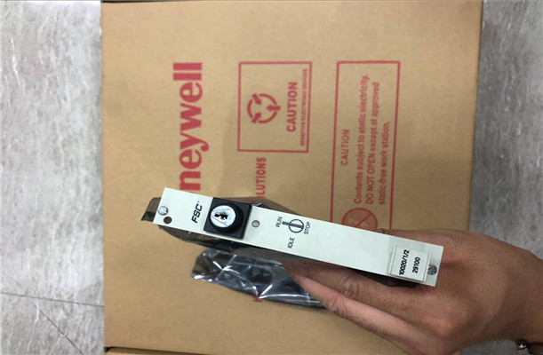 Honeywell HC900 Controller 900H01-0102 Digital Out 8 Relay 