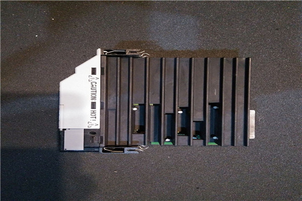 NEW Allen Bradley 1756-DH485 module