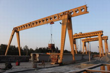 gantry crane with electric hoist
