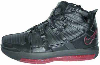 brand sports shoes