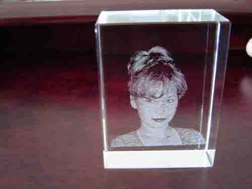 3D laser crystal cube