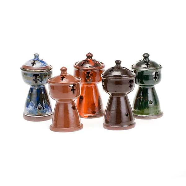  Incense burners.