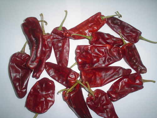 Dry red chilli: Tomato Dry red chilli with stem