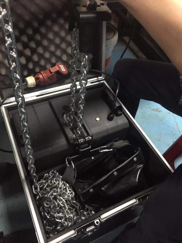 black stage electric hoist