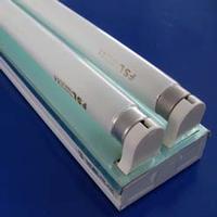 T8 fluorescent fixture