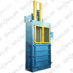 Two ram baler
