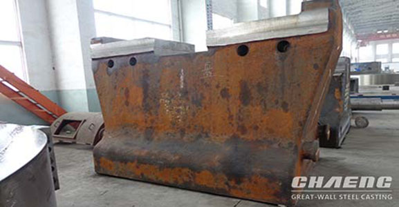 Cast steel anvil for forging and pressing machine