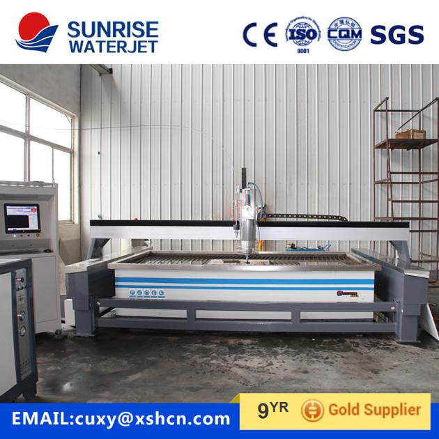 Gantry type water jet cutter for metal cutting