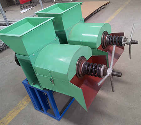 Low price 400kg palm oil press machine palm oil mill