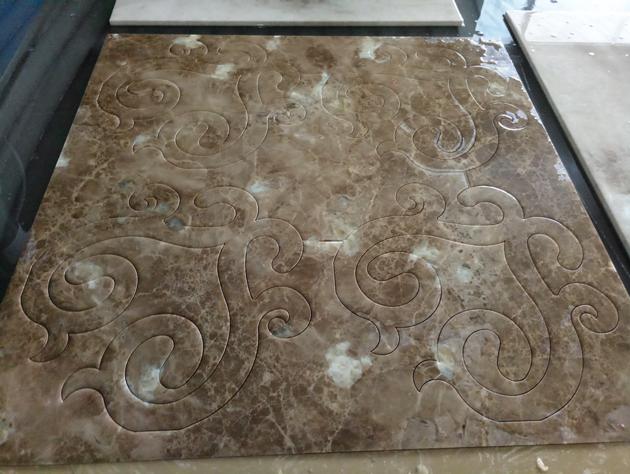 Roll Over Device Waterjet Cutter For