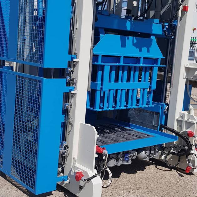 Movable Concrete Block Machine SUMAB E
