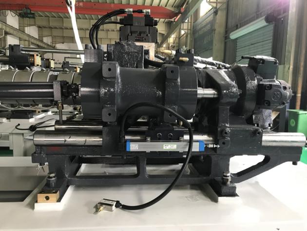 HC220 220Ton 2200KN Clamping Force General Purpose Plastic Injection Molding Machine