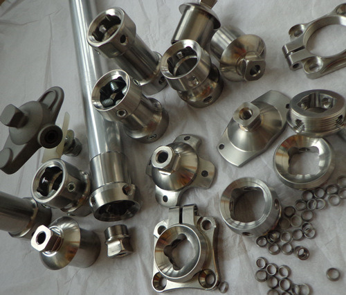 prosthetic components for lower limbs