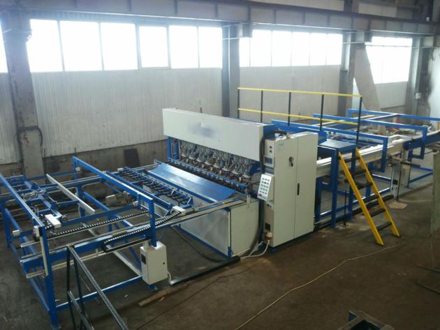 Swedish welding machine for the production of reinforcing mesh, fences, gabions