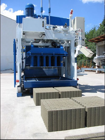 Movable Concrete Block Machine SUMAB E
