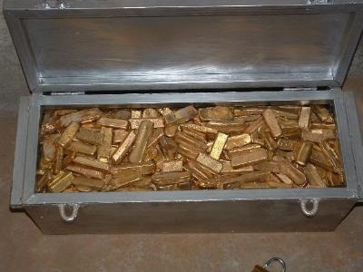 gold bars and gold dust