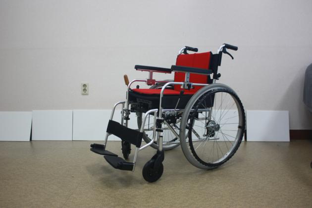 uplift wheelchair 