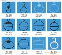 Plastic scarf hanger