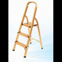 Aluminum step ladder