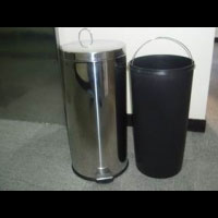Stainless steel pedal bin