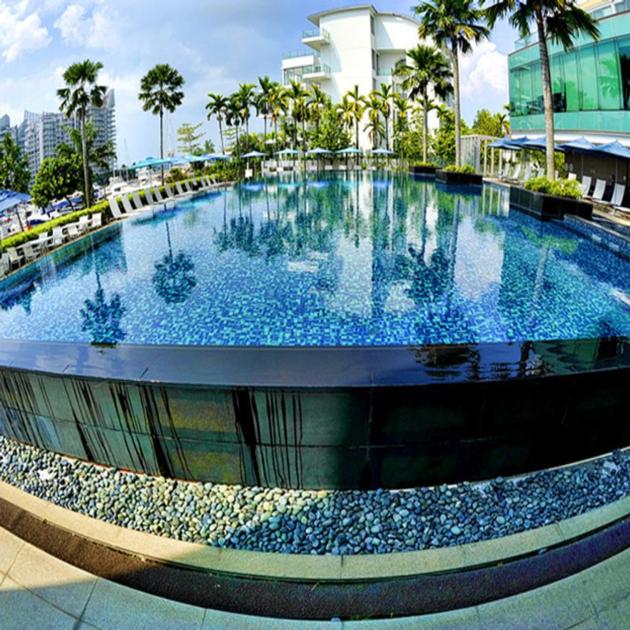 Hotel Swimming Pool