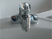 faucet1