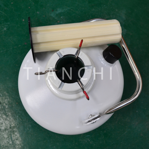 Tianchi Farm Semen Tanks