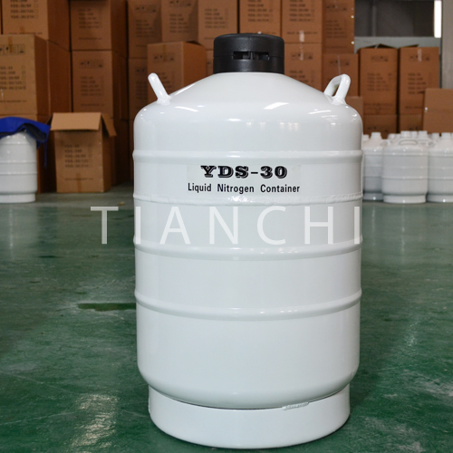 Tianchi farm tank of liquid nitrogen