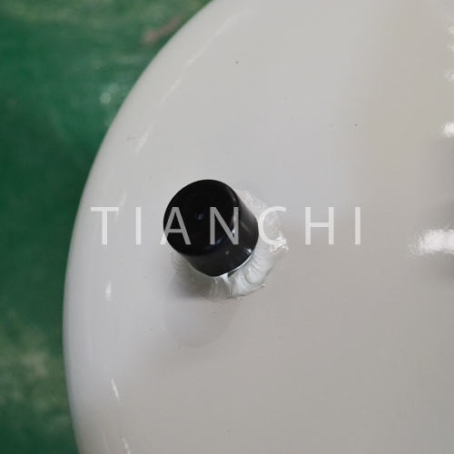 Tianchi Farm Artificial Insemination Tank