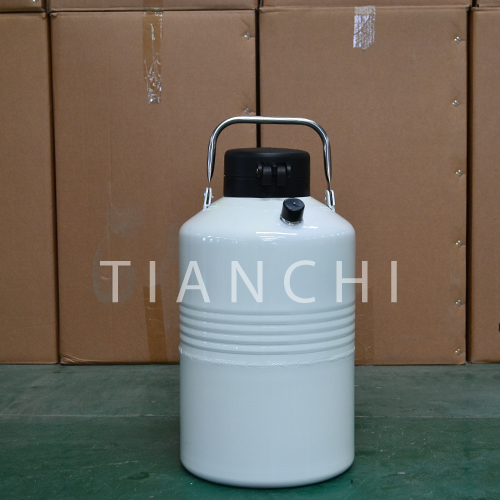Tianchi Farm Liquid Nitrogen Semen Tanks