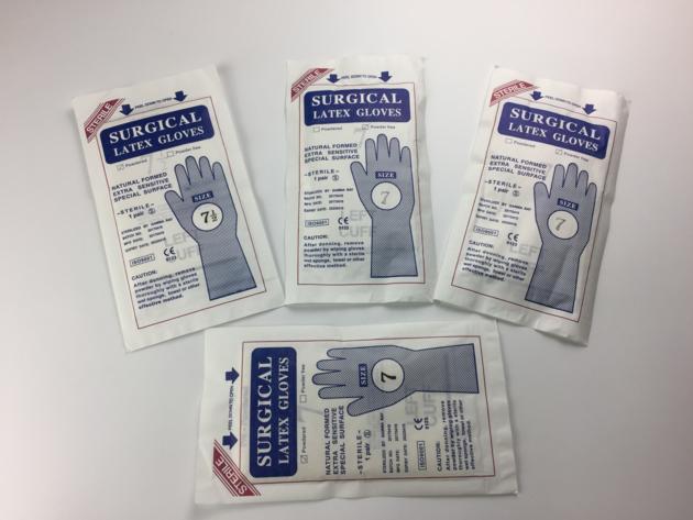Sterilized Medical Surgical Latex Gloves Powder