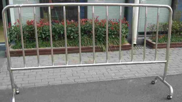 Crowd Control Barrier