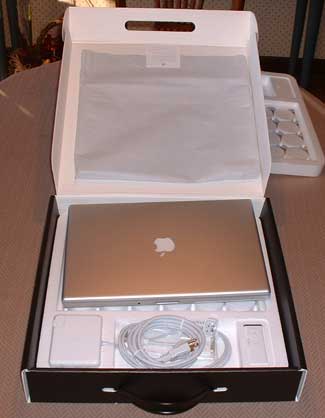 Apple MacBook Pro 17-inch 2.4GHz 2GB RAM Intel Core 2 Duo (885909166329) PC Notebook